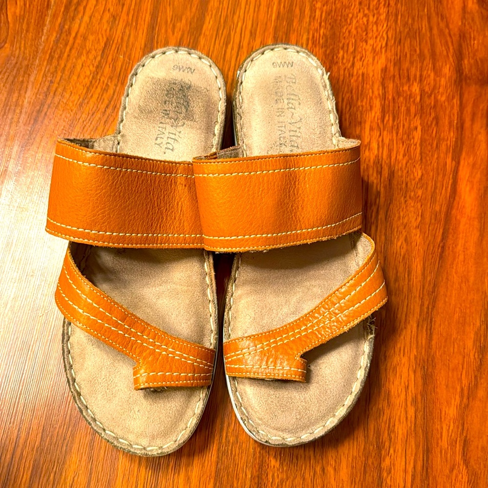 Bella vita sandals